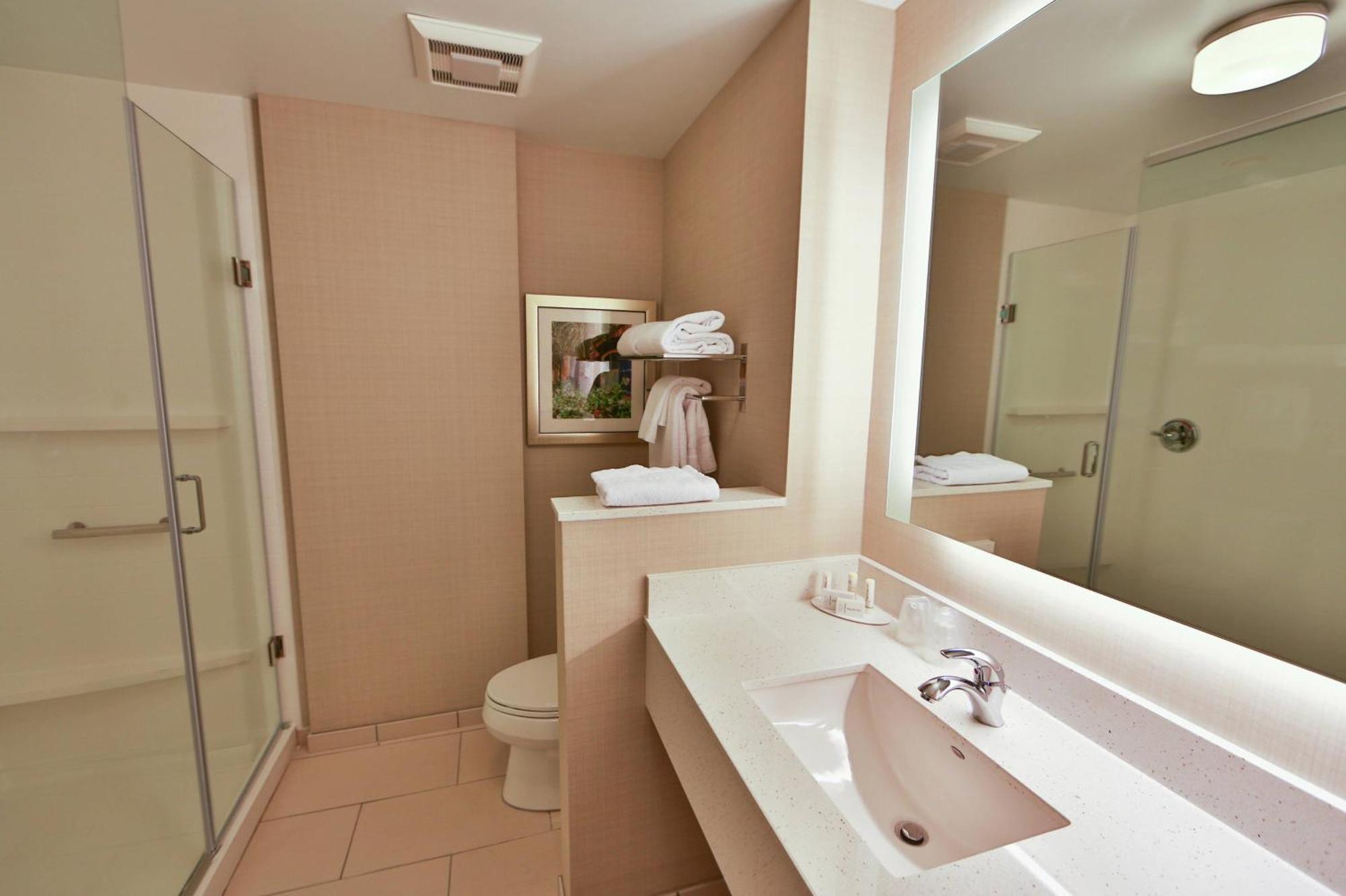 Fairfield Inn&Suites by Marriott Savannah Midtown Bagian luar foto