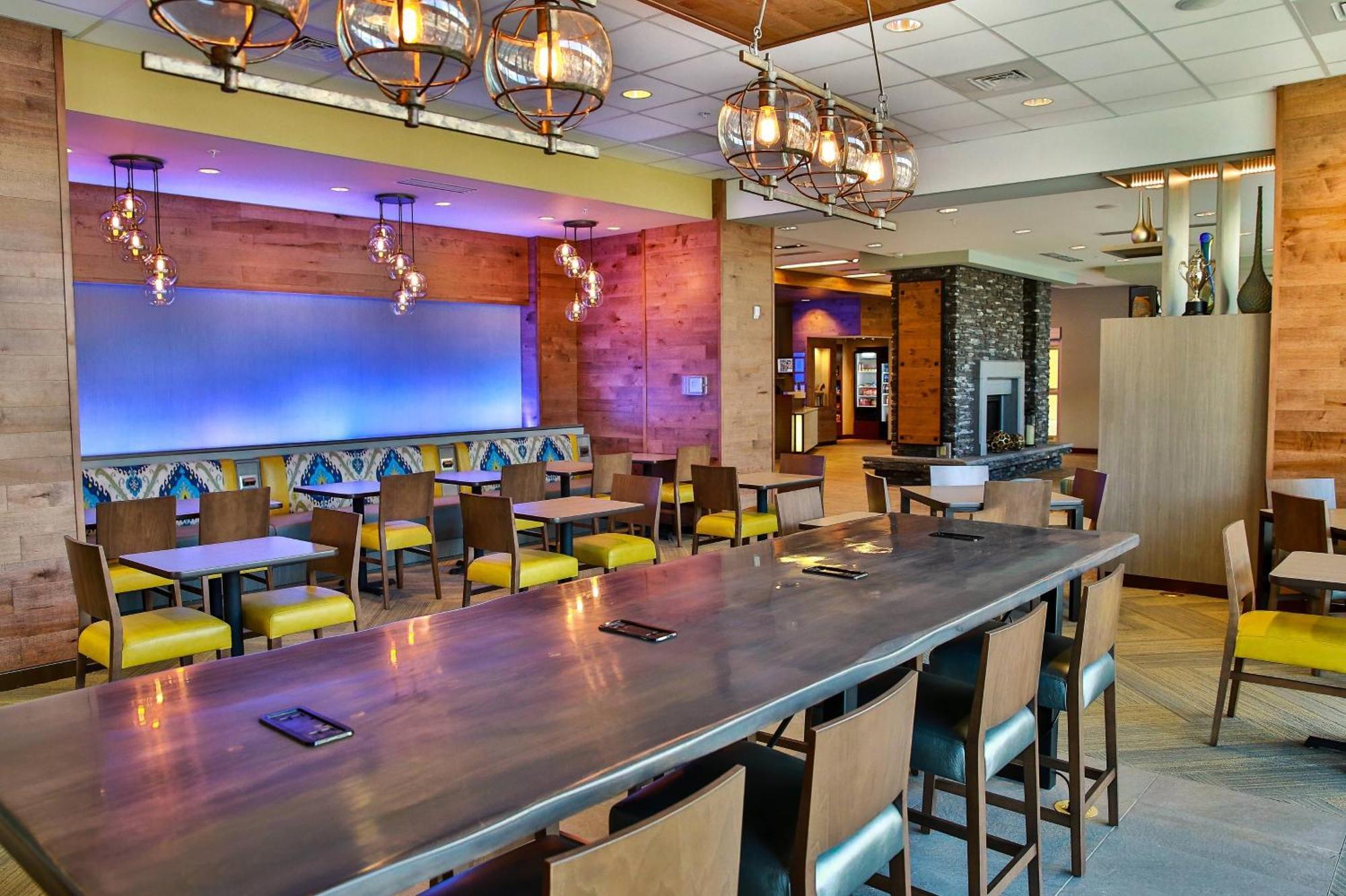 Fairfield Inn&Suites by Marriott Savannah Midtown Bagian luar foto