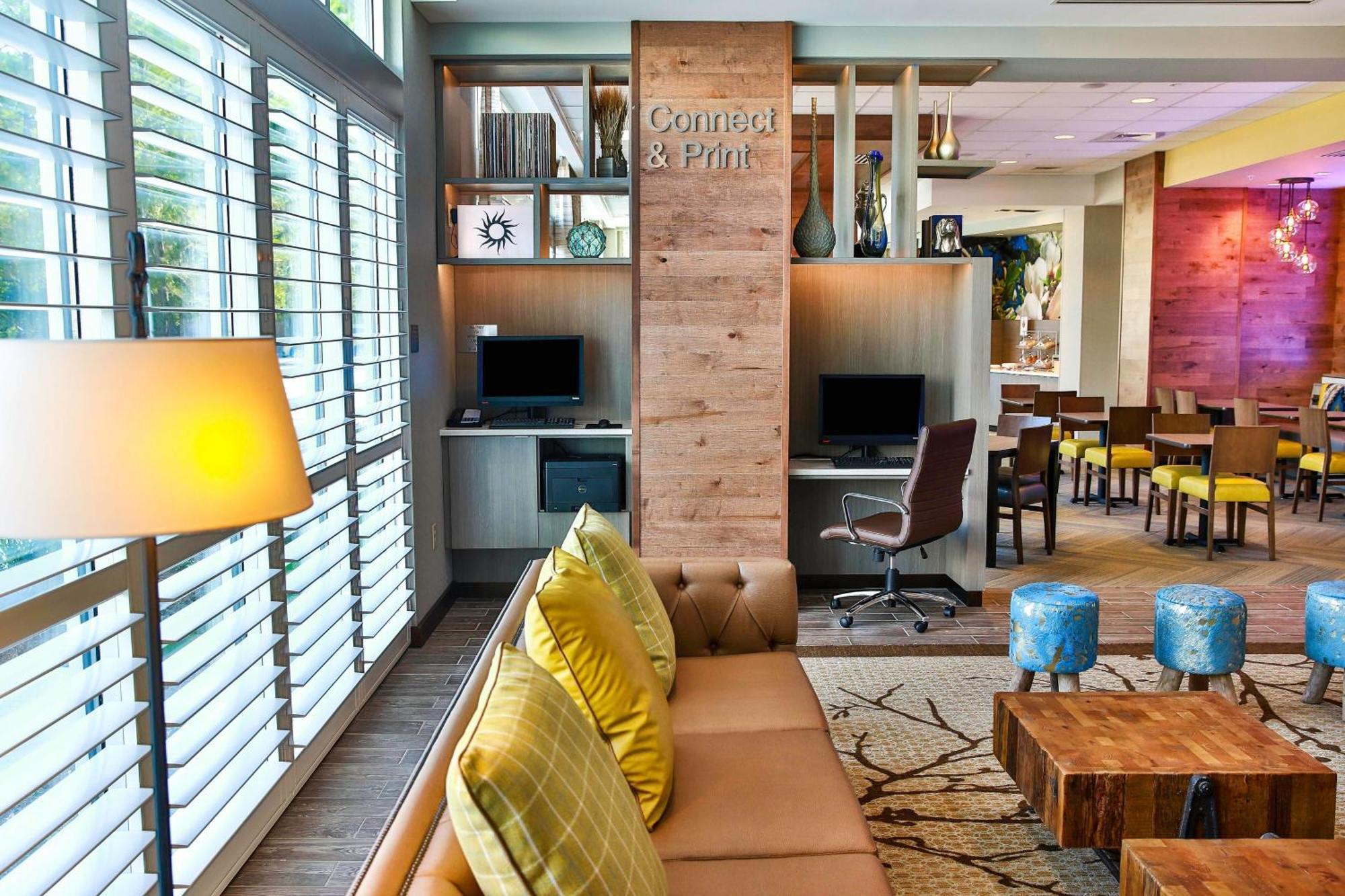 Fairfield Inn&Suites by Marriott Savannah Midtown Bagian luar foto