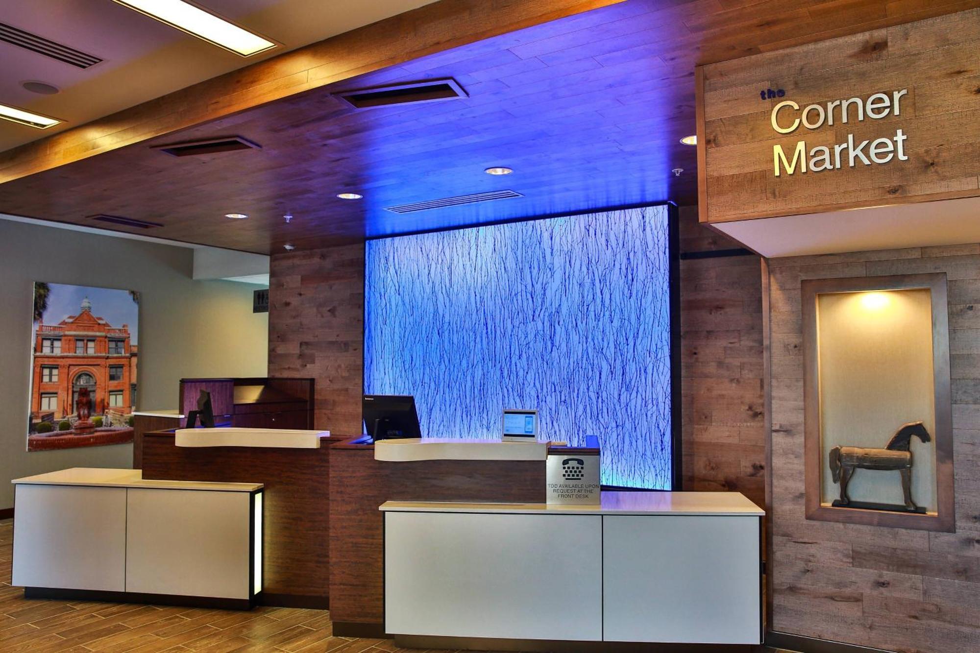 Fairfield Inn&Suites by Marriott Savannah Midtown Bagian luar foto