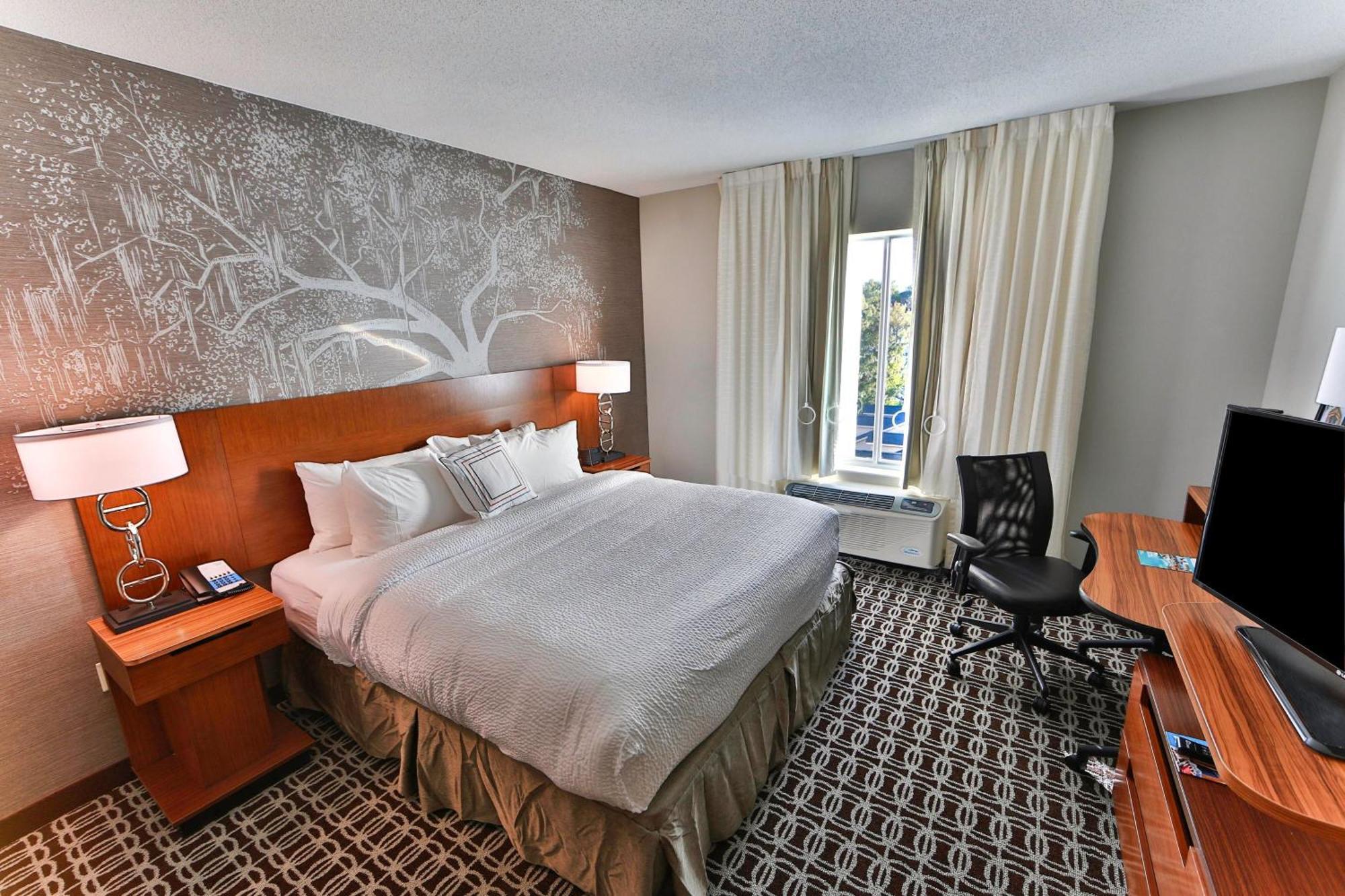 Fairfield Inn&Suites by Marriott Savannah Midtown Bagian luar foto
