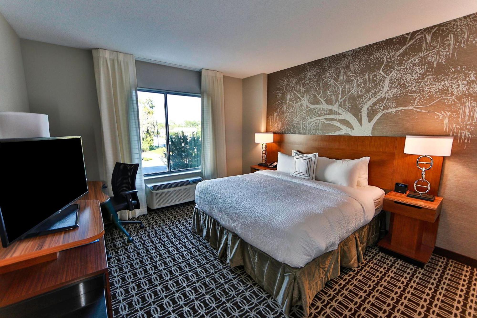 Fairfield Inn&Suites by Marriott Savannah Midtown Bagian luar foto
