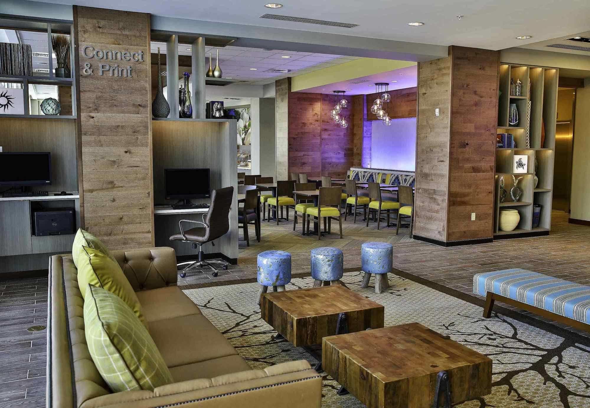Fairfield Inn&Suites by Marriott Savannah Midtown Bagian luar foto