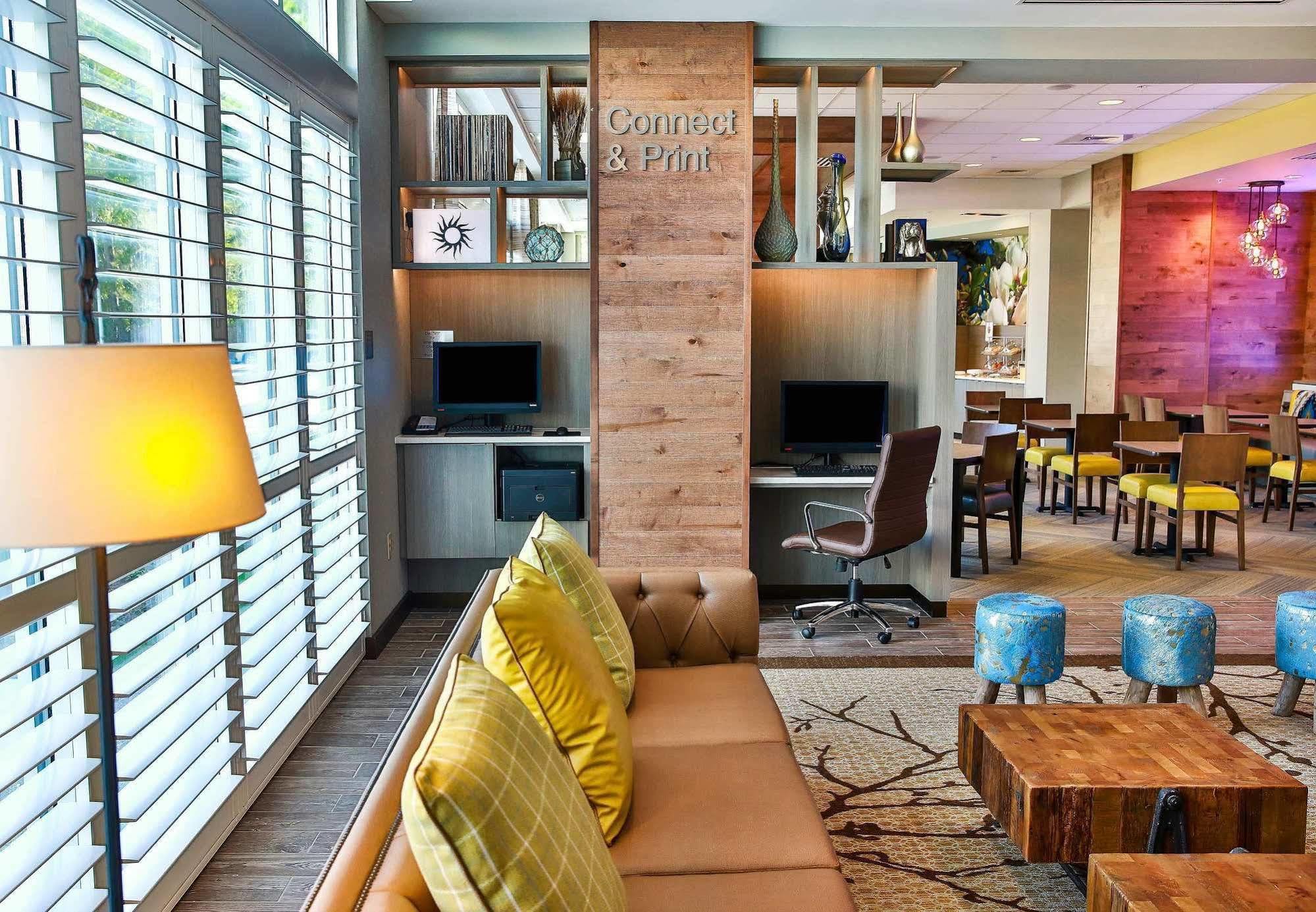 Fairfield Inn&Suites by Marriott Savannah Midtown Bagian luar foto
